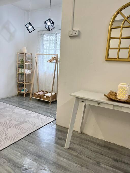 Roemah Lily Studio ตานาห์ราตา ภายนอก รูปภาพ